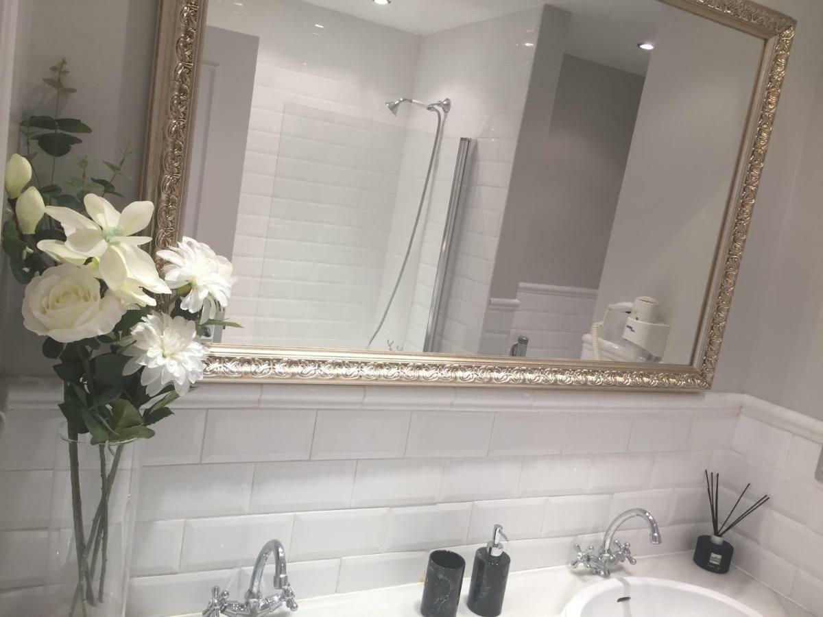 Luxury Suite Hotel Puerto Banus มาร์เบยา ภายนอก รูปภาพ